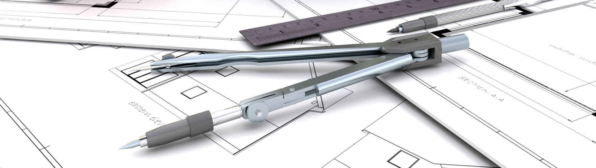 Jahrelange Erfahrung durch qualifizierte Ingenieure Hausmodell mit Energieausweis-Skala, Architektenwerkzeug auf Bauplänen. Energieeffizienz-Beratung in Südsachsen.